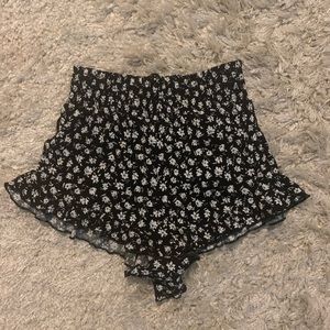 Kendall and Kylie flowy shorts